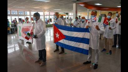Regresó a la Patria la brigada de colaboradores de la salud que enfrentó la pandemia de la COVID-19 en Turín
