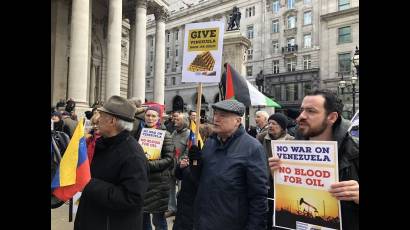 Protesta frente al Banco de Inglaterra exigiendo la devolución del oro venezolano