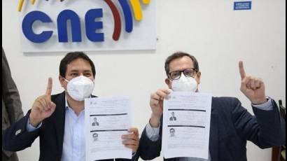 Andrés Arauz como candidato a la presidencia y como vicepresidente Carlos Rabascall se presentan por UNES.