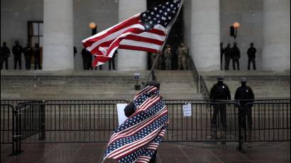 Protesta contra la elección del presidente Joe Biden, frente al Capitolio de Columbus, Ohio, EE.UU