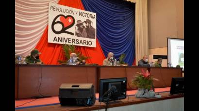 Presidente Díaz-Canel encabeza reunión gubernamental