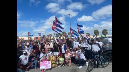 Caravana contra el bloqueo a Cuba