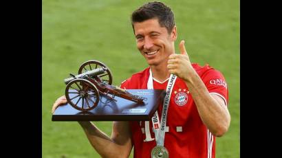 Robert Lewandoski logró su primera Bota de Oro