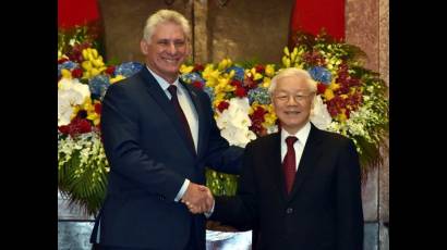 Miguel Díaz-Canel y el Secretario General del Partido Comunista de Vietnam, Nguyen Phu Trong