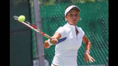 Yusleydis Smith, principal figura de la selección antillana de tenis de campo