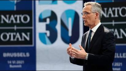 Jens Stoltenberg apuntó a la necesidad de colaborar con China en asuntos como el control de armas o el cambio climático