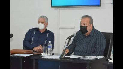 Miguel Díaz-Canel Bermúdez y Manuel Marrero Cruz