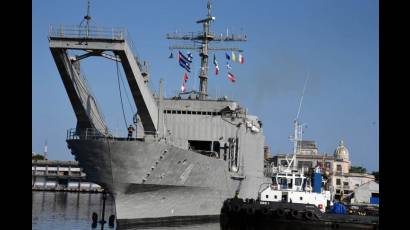 El buque Paloapan, de la Armada de México