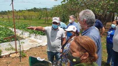 Díaz-Canel visita Isla de la Juventud para evaluar daños ocasionados por Ida