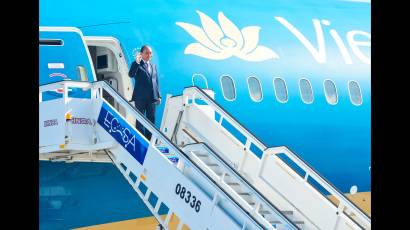 Llegada del Presidente de Vietnam a Cuba