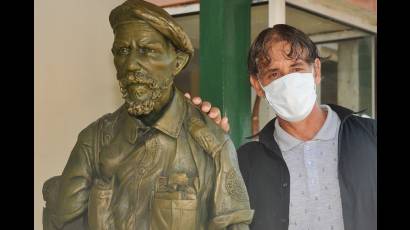 Ángel Luis, la escultura de Alberto Álvarez Jaramillo