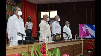 En la imagen de derecha a izquierda: Lázaro Expósito, Miguel Díaz-Canel, Miguel Morales Ojeda y José Ramón Monteagudo Ruiz.