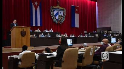 José Ángel Portal Miranda, ministro de Salud Pública.