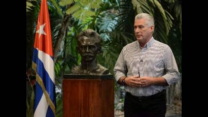 Presidente cubano comparece en la televisión nacional