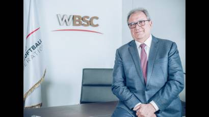 Ricardo Fraccari, presidente de la Confederación Mundial de Baseball y Softball