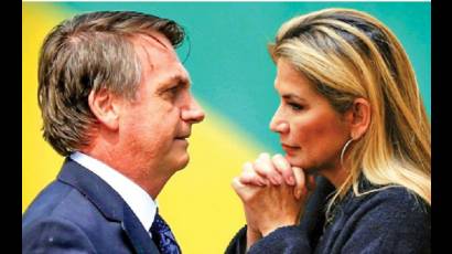 Jair Bolsonaro y Jeanine Añez