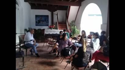 La Tertulia Al sur de mi garganta