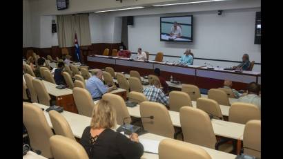 Encuentro de Miguel Díaz-Canel con representantes del sistema empresarial estatal