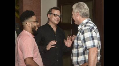 El Presidente cubano coincidió con Vijay Prashad y Manolo de los Santos