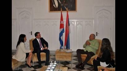 Cooperación cultural Cuba-Serbia