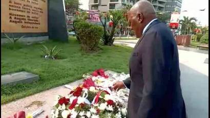 Vicepresidente Salvador Valdés en Angola