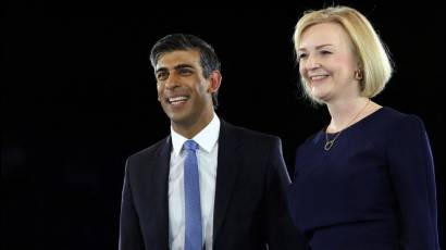 El exministro de Hacienda, Rishi Sunak, y la secretaria de Asuntos Exteriores, Liz Truss.