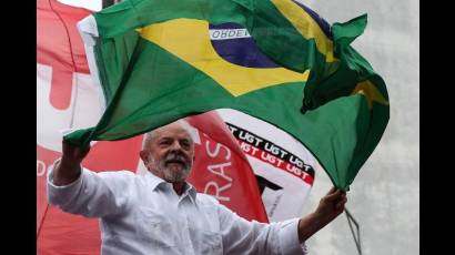 Luis Inácio Lula da Silva gana en segunda vuelta y es el nuevo presidente de Brasil.
