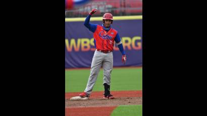 Bryan González  remolcó el juego en el séptimo inning