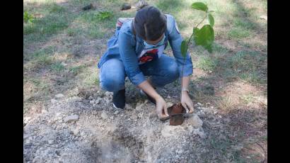 Con la satisfacción de haber logrado la presentación en la base de más de 2 600 investigaciones y soluciones dirigidas a desarrollar y consolidar una cultura ambiental responsable