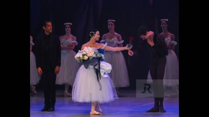 La primera bailarina del BNC, Viengsay Valdés, regresa a los escenarios