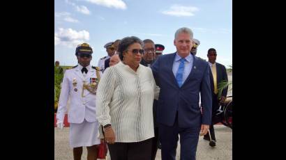 Mia Amor Mottley, Primera Ministra de Barbados, recibió al jefe de Estado cubano