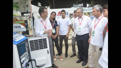 Los generadores atmosféricos llamaron la atención de autoridades gubernamentales y empresariales durante la recién finalizada Feria Internacional de La Habana.