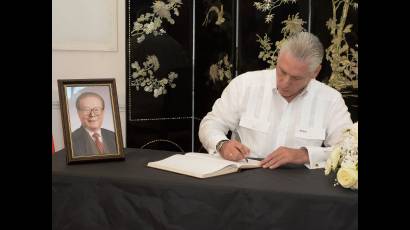 Firmó Díaz-Canel libro de condolencias por la muerte de Jiang Zemin