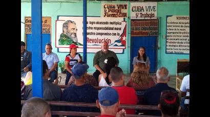 Manuel Marrero Cruz y Sonia Adelaida Chacón estuvieron en zonas rurales y departieron con los pobladores