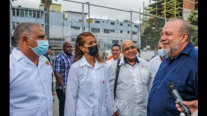 Primer Ministro visita institución de Salud en Caracas