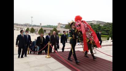 Roberto Morales Ojeda rindió honores a Mao Zedong