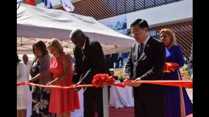 Inauguran proyectos titulares del Parlamento de Cuba y Vietnam