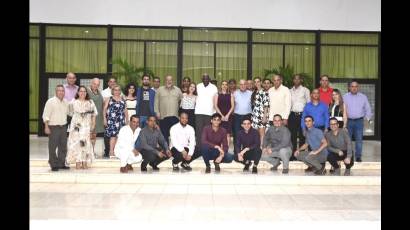 Intercambio de los jóvenes con la dirección del país