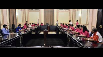 Encuentro de jóvenes diputados cubanos con representantes de la Unión de Jóvenes Comunistas de Ho Chi Minh