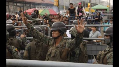 Motines carcelarios sacuden a Ecuador
