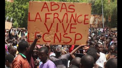 Manifestantes en Niamey expresan rechazo contra Francia
