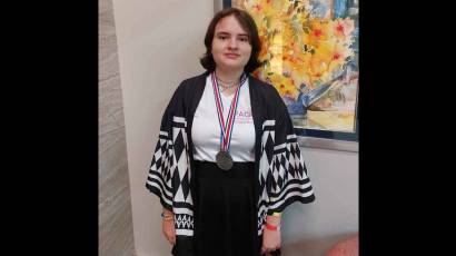 Dalia Oliver Ballesteros, medalla de plata en Olimpiada Panamericana de Matemática