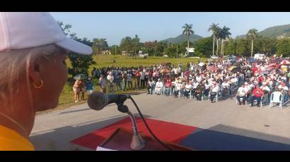 Lissette González Almacigas, Primera Secretaria del Comité Municipal de la Unión de Jóvenes Comunistas en Isla de la Juventud.