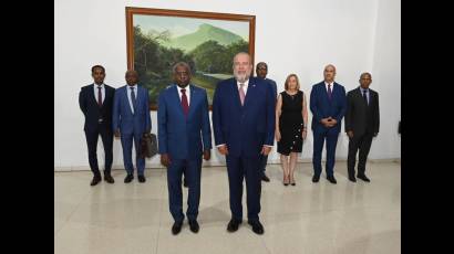 Primer Ministro Manuel Marrero Cruz recibió a su homólogo de la República de Djibouti, Abdoulkader Kamil Mohamed