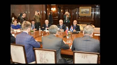 Encuentro del grupo de amistad con Cuba de la Duma Estatal con parlamentarios cubanos