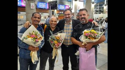 Adán, Ares, Massoud Shojai Tabatabai, presidente de IranCartoons, y Zardoyas