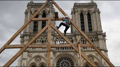 Trabajos de restauración en la catedral de Notre Dame