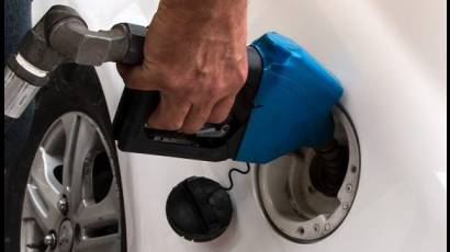 Se prorroga en Cuba la actualización de los precios del combustible y su comercialización en USD