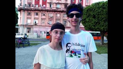 Los hermanos Alejandra y Diego Torres Ymas