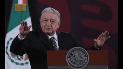 Presidente López Obrador desafía a Texas: México no aceptará deportaciones